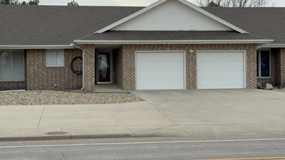 /international/us/2319-n-campus-drive-garden-city-ks-110107798733/