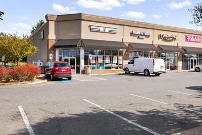 /international/us/1036-warrenton-rd-fredericksburg-va-110102806553/