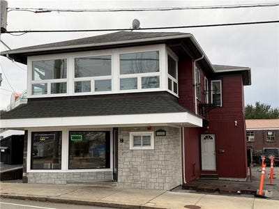 /international/us/1037-cass-avenue-woonsocket-ri-110103718288/