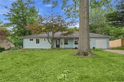 /international/us/7740-briar-drive-prairie-village-ks-110108393694/