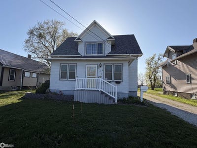 /international/us/811-s-commercial-avenue-eagle-grove-ia-110107434210/
