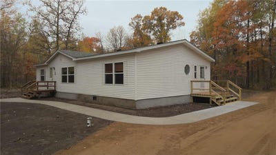 /international/us/2901-laura-rose-circle-pine-river-mn-110104629293/