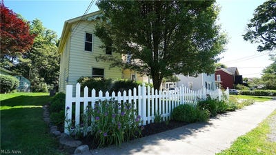/international/us/81-w-marion-street-doylestown-oh-110108575906/