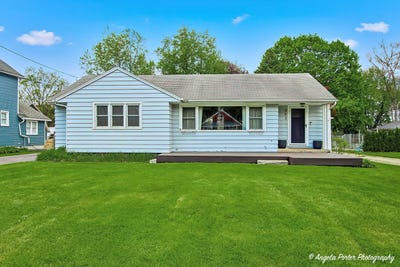 /international/us/353-marengo-road-harvard-il-110108269078/