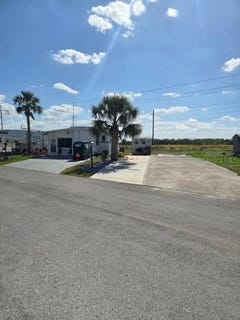 /international/us/4669-w-palm-drive-bowling-green-fl-110101346170/?lang=en