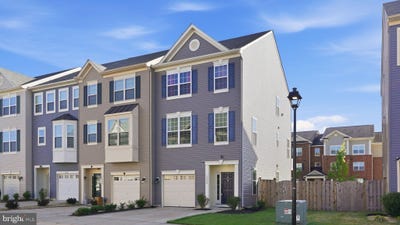 /international/us/10208-egret-court-fredericksburg-va-110108451444/