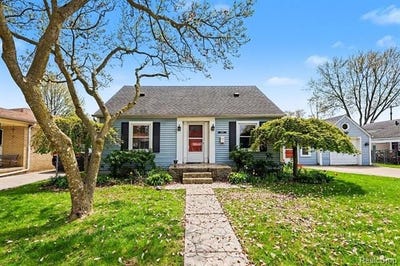 /international/us/22460-daniels-street-st-clair-shores-mi-110107608155/