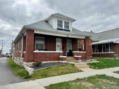 /international/us/423-n-14th-quincy-il-110107038127/