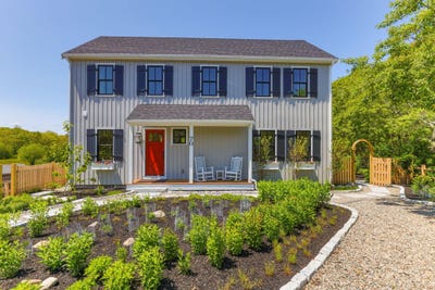 /international/us/70-west-vine-street-provincetown-ma-110099340417/