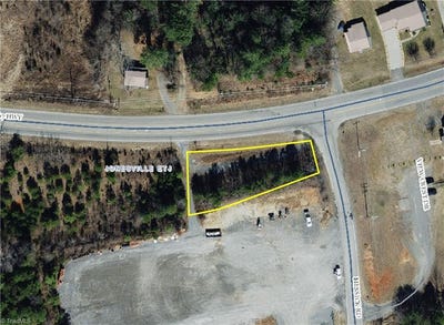 /international/us/1924-nc-highway-67-jonesville-nc-110102324041/