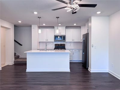 /international/us/7224-elmo-court-lino-lakes-mn-110107355808/