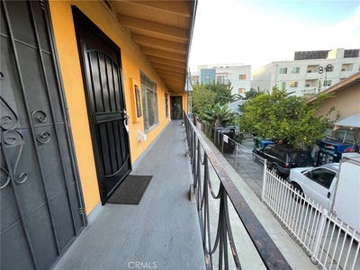 /international/us/1433-n-bronson-avenue-hollywood-ca-110110194556/