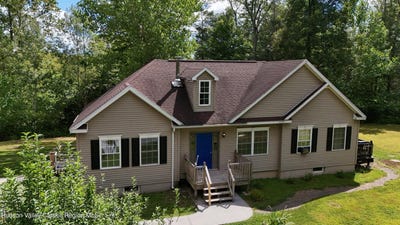 /international/us/83-buffalo-road-saugerties-ny-110101909724/