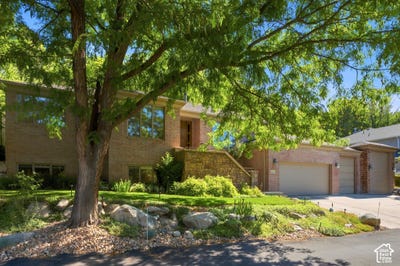 /international/us/2351-e-royal-ln-cottonwood-heights-ut-110120153959/