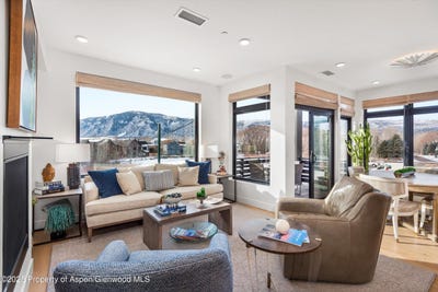 /international/us/210-e-lewis-lane-basalt-co-110096716394/