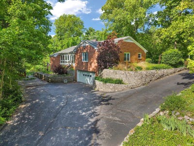 /international/us/9-elvernan-drive-west-lafayette-in-110108220737/