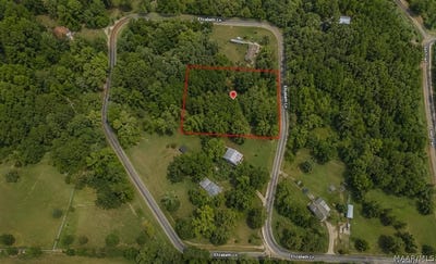 /international/us/703-elizabeth-lane-lowndesboro-al-110108533039/