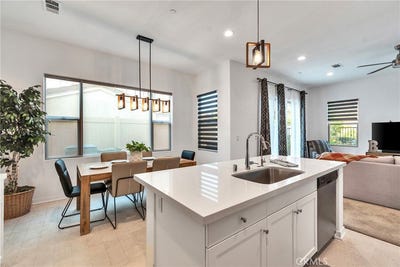 /international/us/4247-horvath-street-107-corona-ca-110108255526/