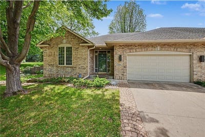 /international/us/12999-garvin-brook-lane-apple-valley-mn-110108534695/
