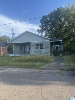 /international/us/129-60th-street-fairfield-al-110120584114/