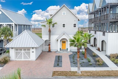 /international/us/180-sunset-avenue-port-aransas-tx-110098337927/