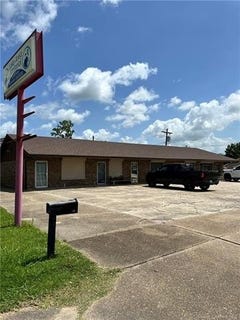 /international/us/3620-maplewood-drive-sulphur-la-110100241840/