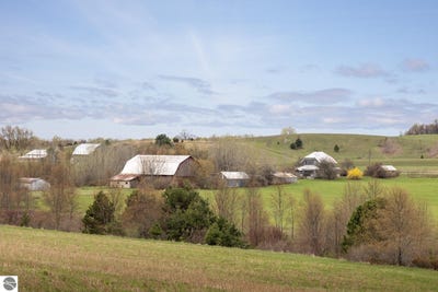 /international/us/4331-s-french-road-cedar-mi-110107821250/