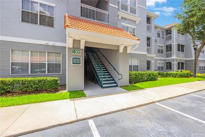 /international/us/18001-richmond-place-drive-tampa-fl-110107542784/