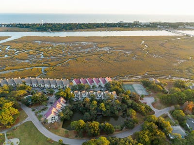 /international/us/213-little-oak-island-drive-folly-beach-sc-110103761033/