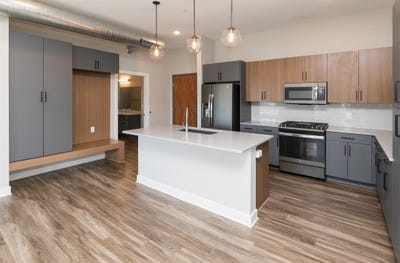 /international/us/400-sw-7th-street-des-moines-ia-110089187949/