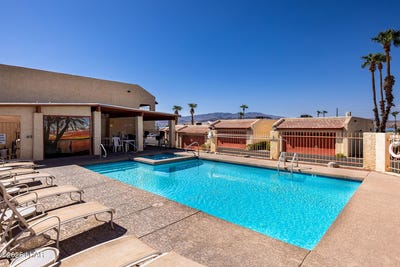 /international/us/1711-combat-dr-lake-havasu-city-az-110107749804/