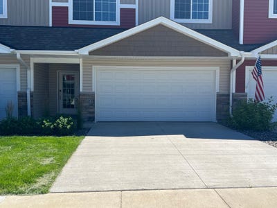 /international/us/8520-gateway-circle-monticello-mn-110110236425/