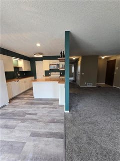 /international/us/5-crusader-avenue-e-west-saint-paul-mn-110107354734/