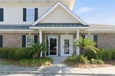 /international/us/9100-white-bluff-road-savannah-ga-110106812567/