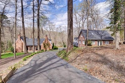 /international/us/132-little-john-road-williamsburg-va-110108298167/