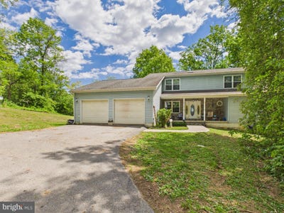 /international/us/674-potato-hill-street-hedgesville-wv-110105711556/