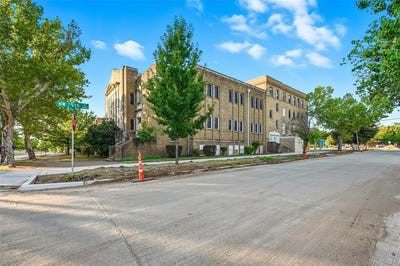 /international/us/1519-circle-park-boulevard-fort-worth-tx-110108167316/