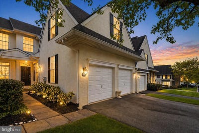 /international/us/803-whispering-brooke-drive-newtown-square-pa-110107508219/