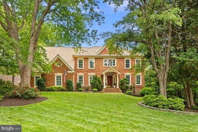 /international/us/3801-washington-woods-dr-alexandria-va-110108886275/