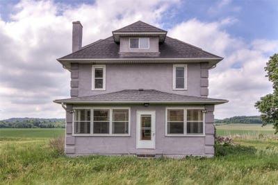 /international/us/e3741-310th-avenue-menomonie-wi-110108715224/