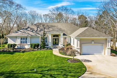 /international/us/14-caledonia-drive-seaville-nj-110109034683/
