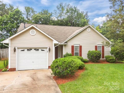 /international/us/385-glensprings-drive-fletcher-nc-110100471014/