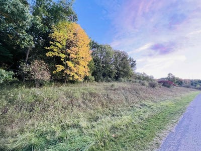 /international/us/l171-black-forest-drive-la-valle-wi-110087515475/