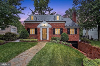 /international/us/809-enderby-dr-alexandria-va-110108342040/