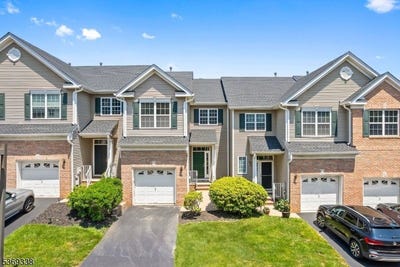 /international/us/33-kennedy-ct-montgomery-twp-nj-110100683940/