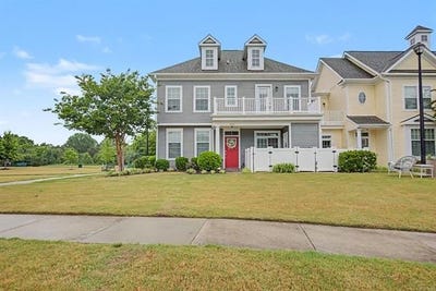 /international/us/1008-kings-land-court-williamsburg-va-110108302349/