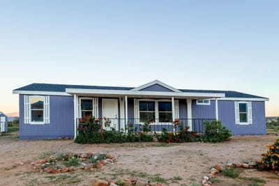 /international/us/8101-s-wimoweh-ln-safford-az-110120627577/