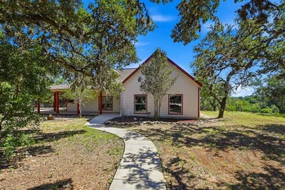 /international/us/514-burning-tree-ln-bandera-tx-110110268036/