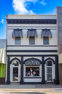 /international/us/605-sumner-avenue-humboldt-ia-110109447837/