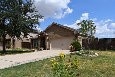/international/us/215-dodge-city-trail-newark-tx-110110095019/